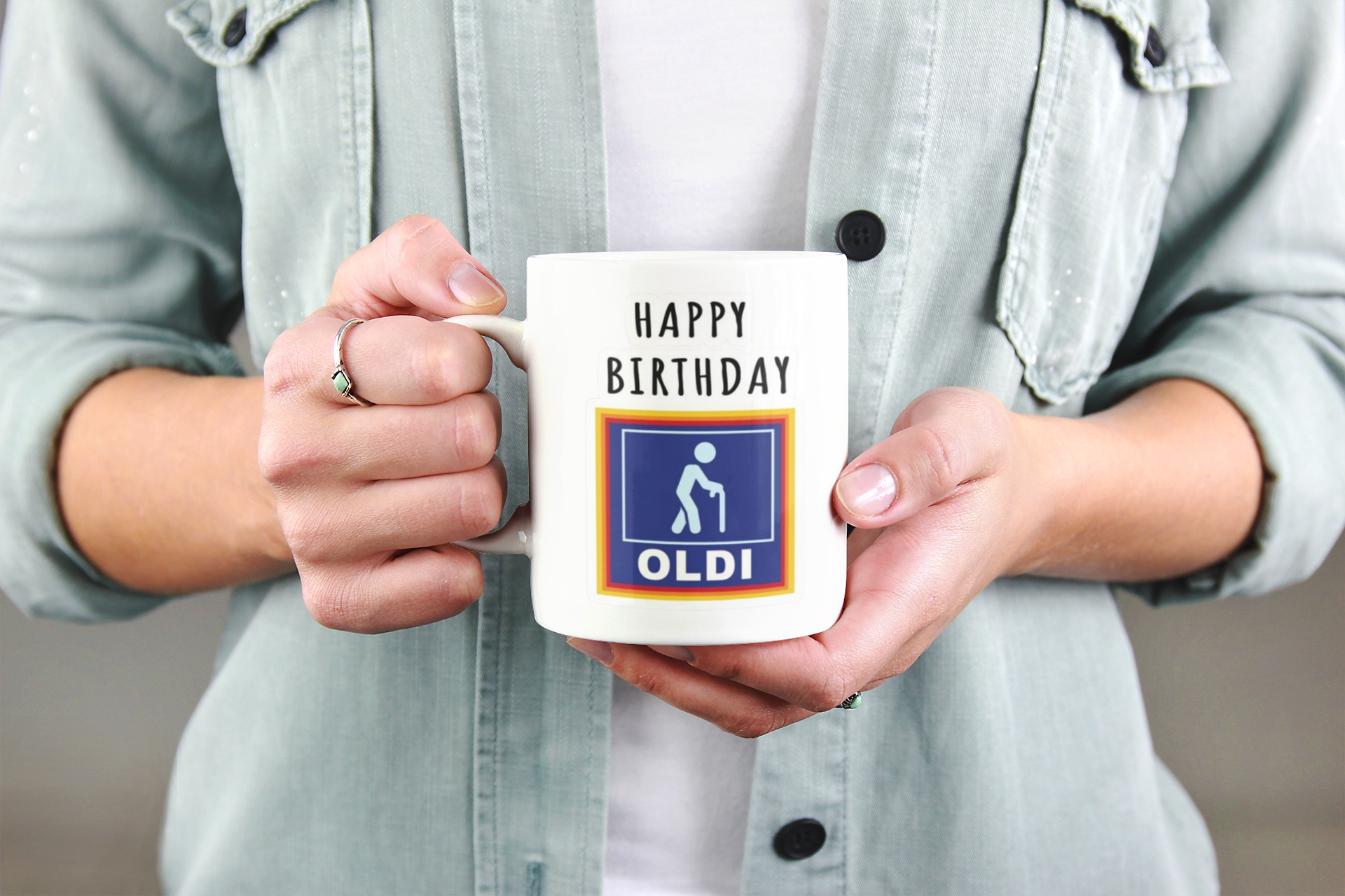 🧓🎉 Funny Birthday Mug – OLDI Edition